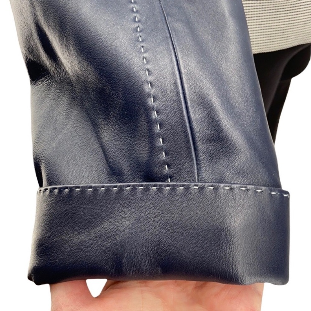 St. John XL blue leather jacket with pockets. Button front - Picture 3 of 11